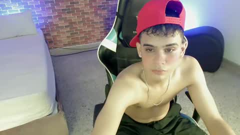 Snapshot of zacariass_ chatting on 15, 9, 2025 ZACARIAS online show from 15, 9, 2025