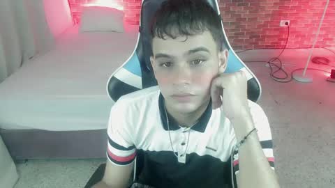 Snapshot of zacariass_ chatting on 20, 9, 2025 ZACARIAS online show from 20, 9, 2025