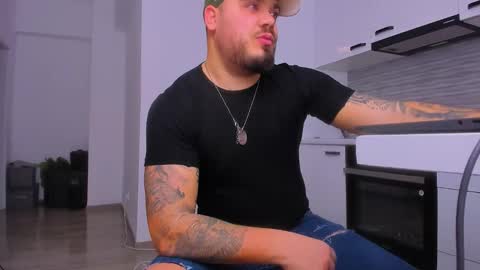 Snapshot of zackconnorsx chatting on 8, 2, 2026 Zack online show from 8, 2, 2026