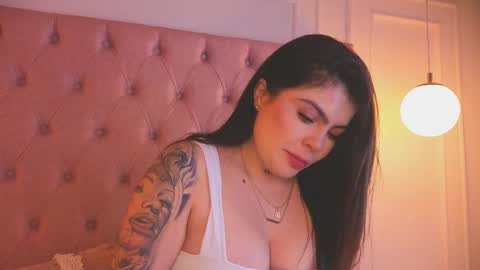 Snapshot of zafiiro_20 chatting on 7, 2, 2026 Zafiro online show from 7, 2, 2026