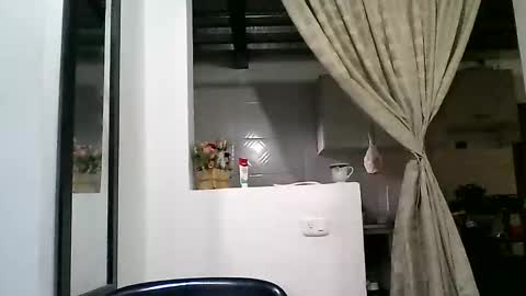 Zafiro online show from 8, 4, 2026