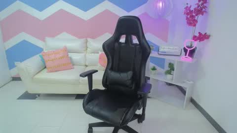 Zahira  online show from 1, 3, 2026