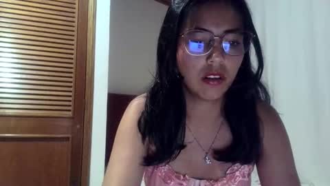 Snapshot of zaida_bloom chatting on 18, 11, 2025 Zaida online show from 18, 11, 2025