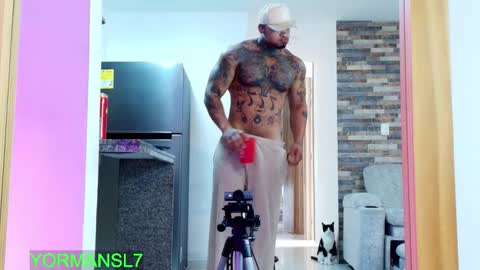 INSTAGRAM yormanfit7 online show from 25, 11, 2025