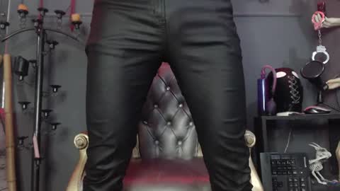 Snapshot of zainkreiger chatting on 11, 6, 2026 Dom Zain online show from 11, 6, 2026