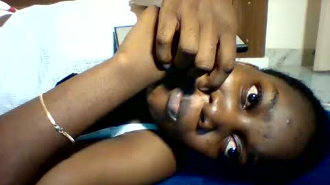 Snapshot of zainxxxx chatting on 27, 5, 2026 zainxxxx online show from 27, 5, 2026
