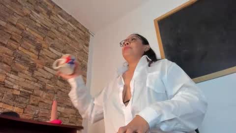 Danna online show from 12, 11, 2025