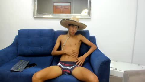 Snapshot of zane_belville chatting on 22, 5, 2026 Zane Belville online show from 22, 5, 2026
