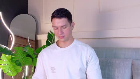 Snapshot of zanedawson chatting on 19, 2, 2026 Zane Dawson online show from 19, 2, 2026