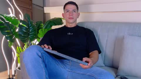 Snapshot of zanedawson chatting on 2, 3, 2026 Zane Dawson online show from 2, 3, 2026