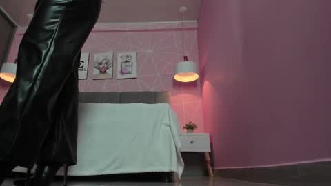 Zara Sweet  online show from 28, 2, 2025