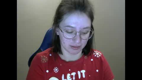 Snapshot of zara_golden chatting on 13, 2, 2025 chaturcum online show from 13, 2, 2025