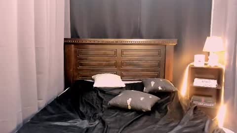 zara_lovexoxo online show from 28, 6, 2026
