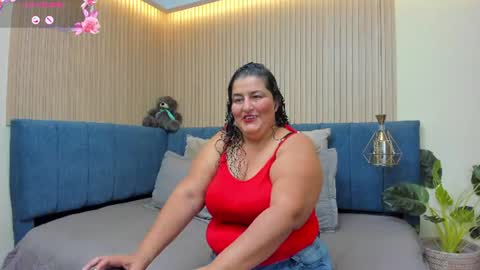 Snapshot of zara_milf_ chatting on 30, 6, 2026 zara online show from 30, 6, 2026