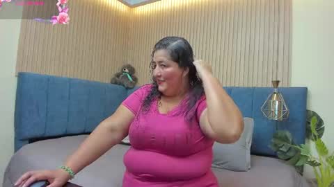 Snapshot of zara_milf_ chatting on 2, 7, 2026 zara online show from 2, 7, 2026