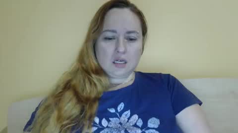 Snapshot of zara_red chatting on 18, 4, 2026 Kate. if im not here im here foxy red333 online show from 18, 4, 2026