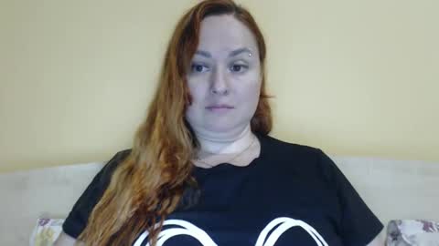 Snapshot of zara_red chatting on 21, 4, 2026 Kate. if im not here im here foxy red333 online show from 21, 4, 2026