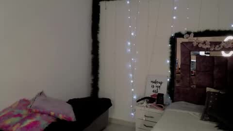 Snapshot of zaracollinx chatting on 13, 12, 2024 Zara online show from 13, 12, 2024