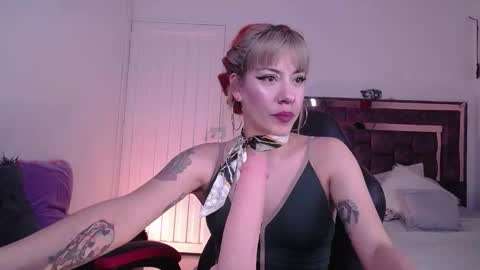 Snapshot of zaracollinx chatting on 27, 9, 2025 Zara online show from 27, 9, 2025