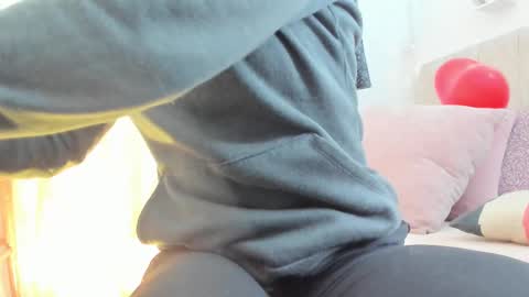 Zara . online show from 6, 3, 2025