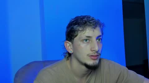 Snapshot of zarcoox chatting on 7, 4, 2026 Zarcoo online show from 7, 4, 2026