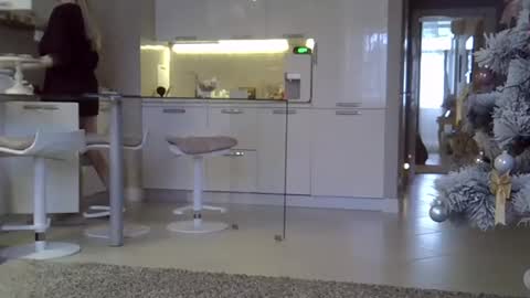 Zarina Swift online show from 10, 1, 2025