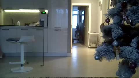 Zarina Swift online show from 11, 1, 2025