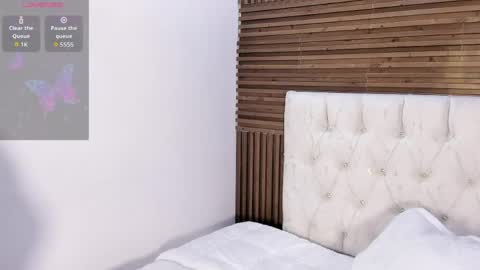 Zarina Waynne online show from 19, 4, 2026