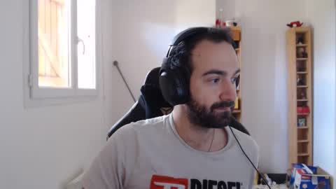 Grizzly Bear online show from 12, 1, 2025