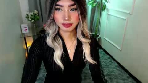 Snapshot of zelainalovetocum chatting on 4, 2, 2025 zelainalovetocum online show from 4, 2, 2025