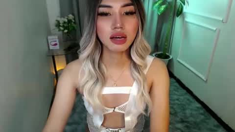 Snapshot of zelainalovetocum chatting on 8, 2, 2025 zelainalovetocum online show from 8, 2, 2025