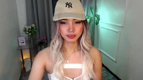 Snapshot of zelainalovetocum chatting on 13, 2, 2025 zelainalovetocum online show from 13, 2, 2025
