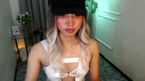 Snapshot of zelainalovetocum chatting on 17, 2, 2025 zelainalovetocum online show from 17, 2, 2025