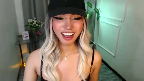 Snapshot of zelainalovetocum chatting on 22, 2, 2025 zelainalovetocum online show from 22, 2, 2025