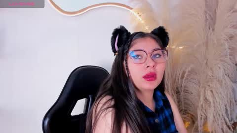 Snapshot of zelenejones chatting on 8, 10, 2025 Zelene online show from 8, 10, 2025