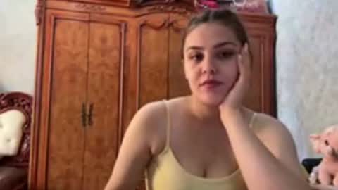 Snapshot of zenaidamunguia chatting on 12, 7, 2026 Mira online show from 12, 7, 2026