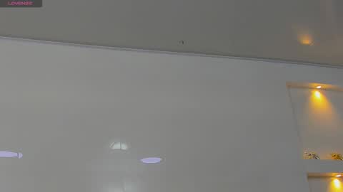 Zenda Evans online show from 30, 3, 2026