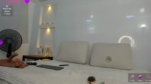 Snapshot of zenda_evans chatting on 7, 7, 2026 Zenda Evans online show from 7, 7, 2026