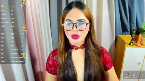 Snapshot of zendaya_amore chatting on 11, 12, 2024 Zendaya online show from 11, 12, 2024