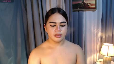 Snapshot of zendaya_amore chatting on 5, 3, 2025 Zendaya online show from 5, 3, 2025