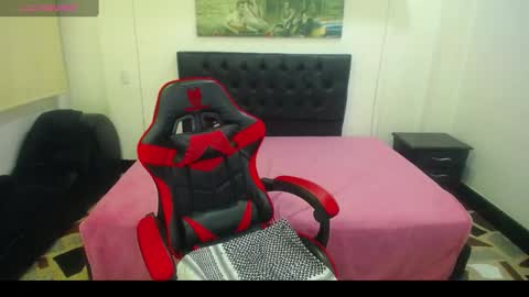 Snapshot of zendaya_wilson1 chatting on 13, 12, 2024 Zendaya Wilson online show from 13, 12, 2024
