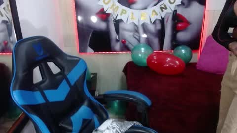 Snapshot of zendaya_wilson1 chatting on 11, 2, 2025 Zendaya Wilson online show from 11, 2, 2025