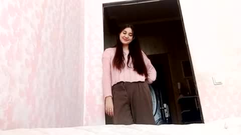 zeniabrossoit online show from 1, 3, 2026