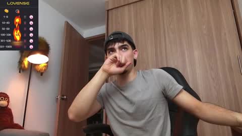 Snapshot of zenn_rush chatting on 13, 1, 2025 Zenn online show from 13, 1, 2025