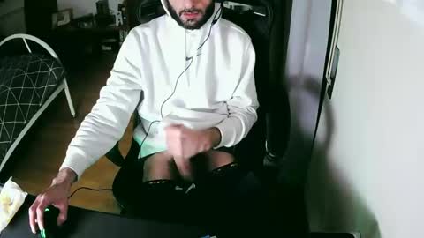 Snapshot of zepedro76 chatting on 3, 1, 2025 nicecock 420 online show from 3, 1, 2025