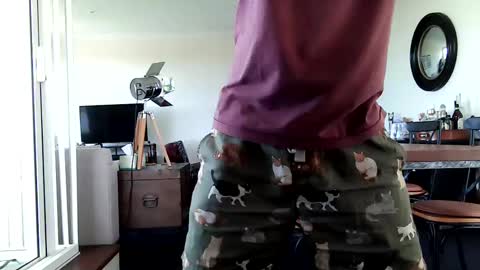 Snapshot of zeroventure chatting on 5, 1, 2025 zeroventure online show from 5, 1, 2025