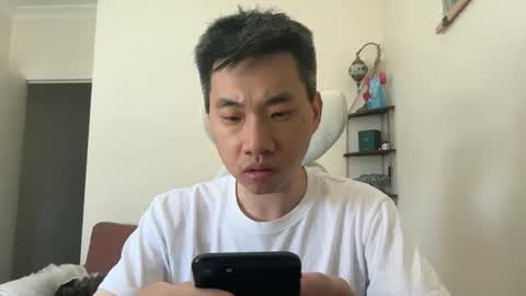 Snapshot of zeroventure chatting on 12, 11, 2025 zeroventure online show from 12, 11, 2025