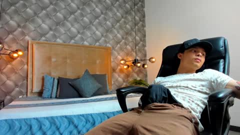 zeus online show from 19, 12, 2024