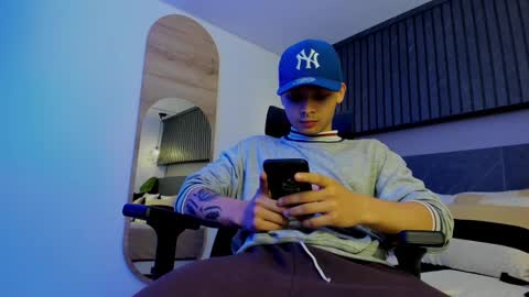 zeus online show from 13, 2, 2025