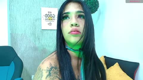 ZHAMIRA  ANDRES online show from 12, 1, 2025